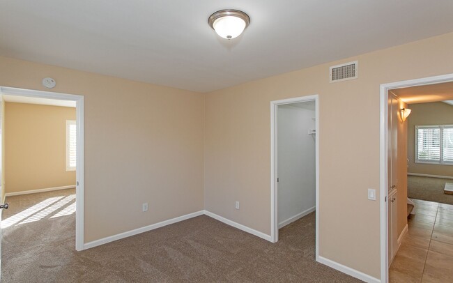 Building Photo - Wonderful 4 bedroom home in San Marcos!