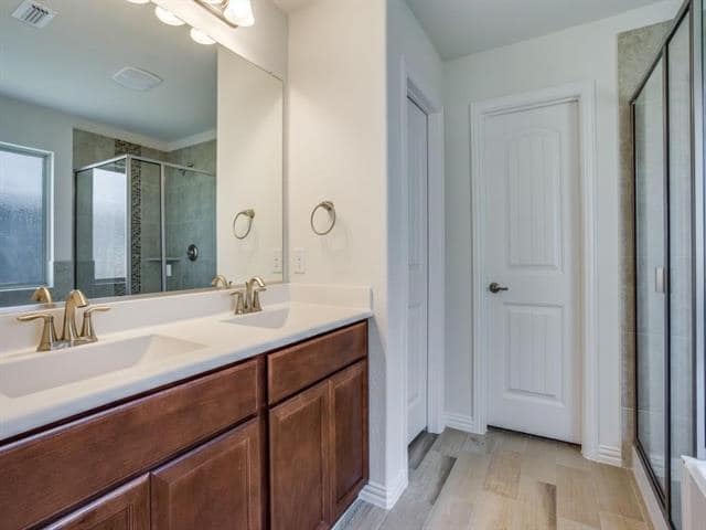 Building Photo - 8437 High Garden St