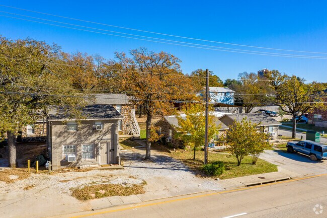 Duplex with Parking Spots - 2300 N Elm St