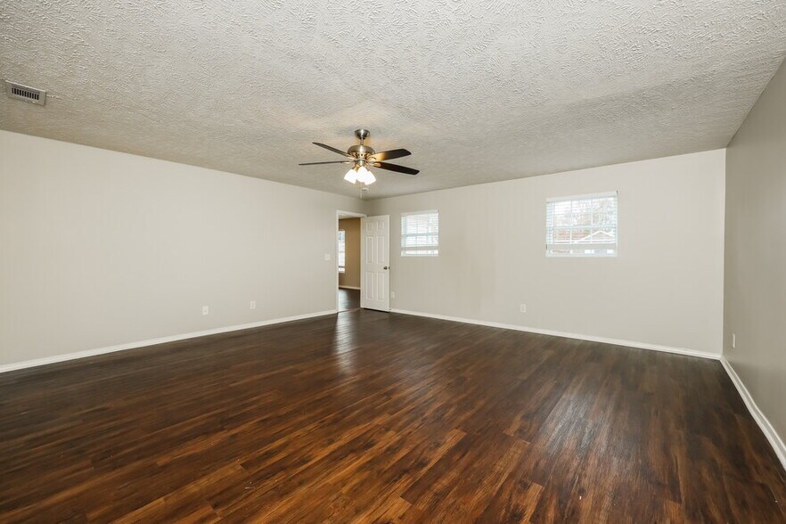 Building Photo - 5408 Skip Jack Dr