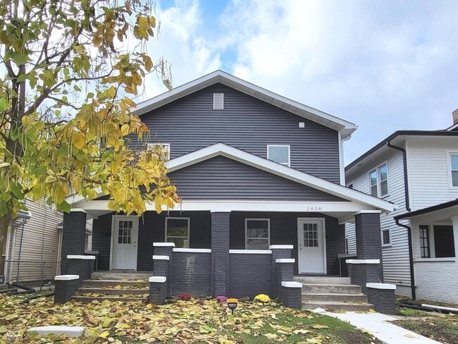 Primary Photo - 2826 N Park Ave