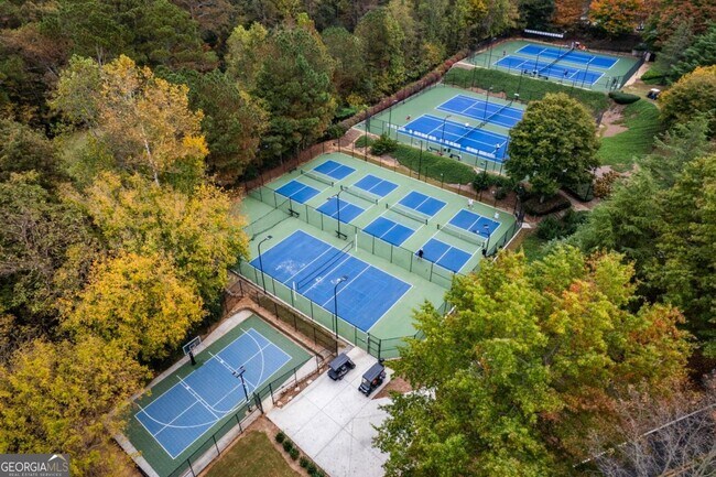 Building Photo - 6710 Timber Cove Pointe