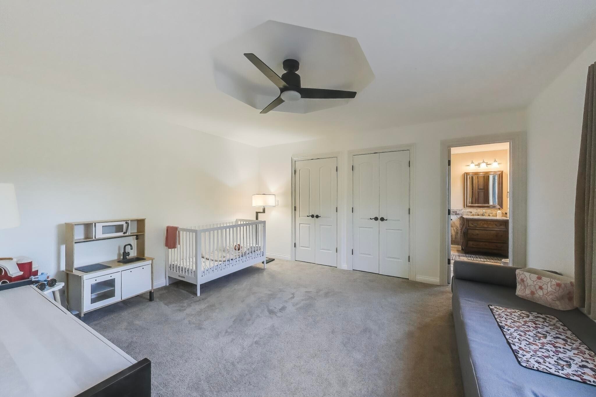 Building Photo - 23W711 Hobson Rd