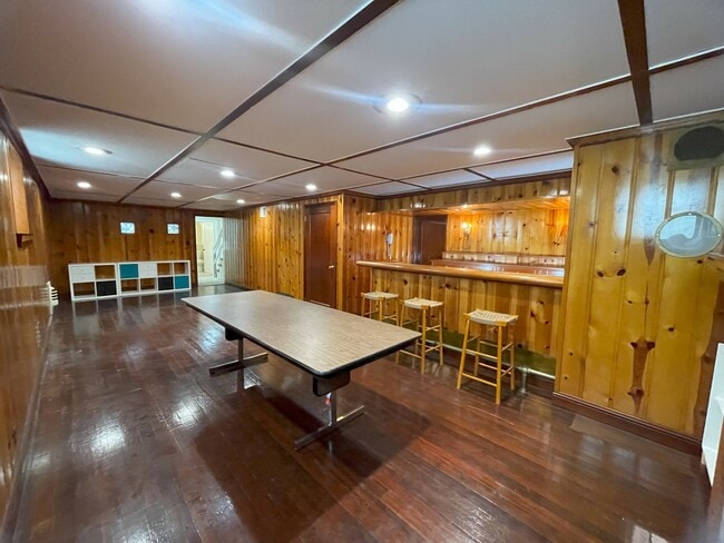 Building Photo - 2717 34th Ave