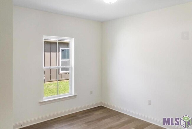 Building Photo - 6908 Goya Ave