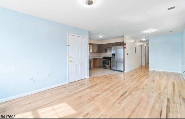 Building Photo - 309 Court St