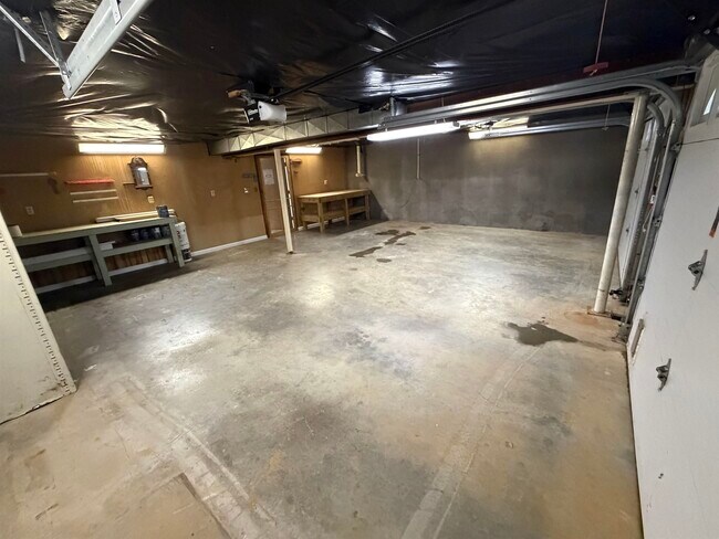 Building Photo - 7269 KY-405