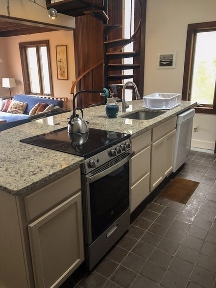 Building Photo - 53 Towhee Rd