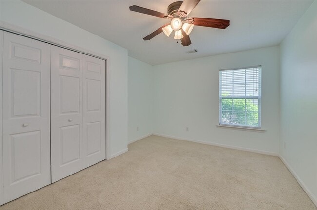 Building Photo - 2037 Magnolia Pkwy
