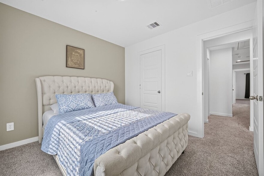 Building Photo - 10206 Penryn Frst Trl