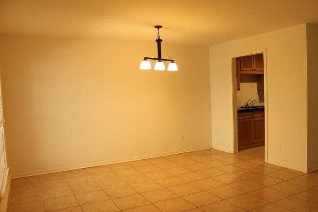 Building Photo - 415 Hawthorne St