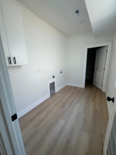 Building Photo - 1809 Liberia St