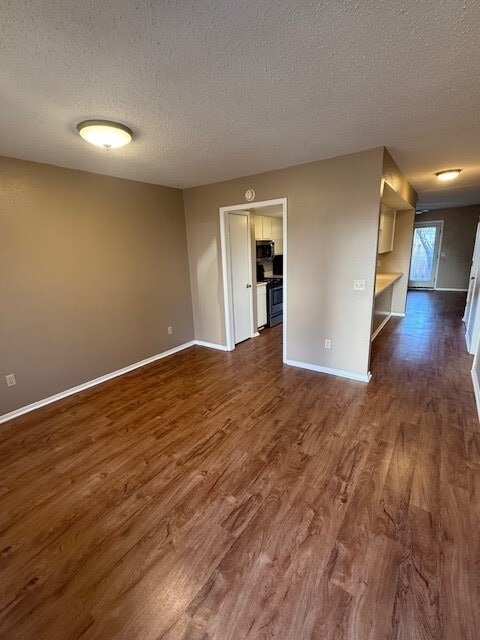 Building Photo - 782 N Storer Ave