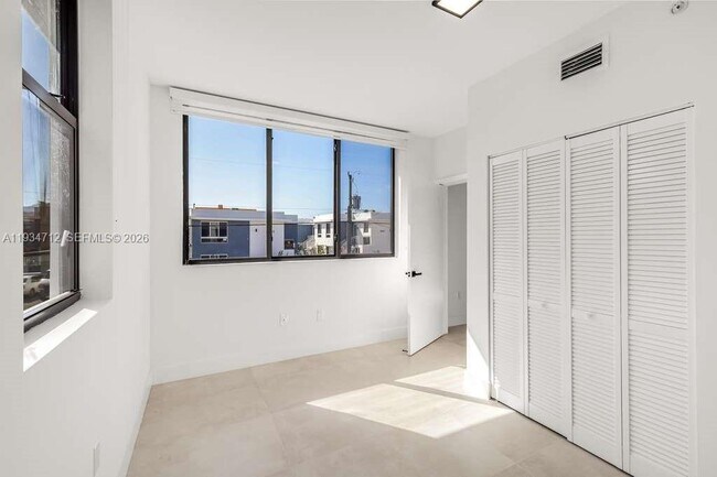 Building Photo - 1547 NW 2nd St