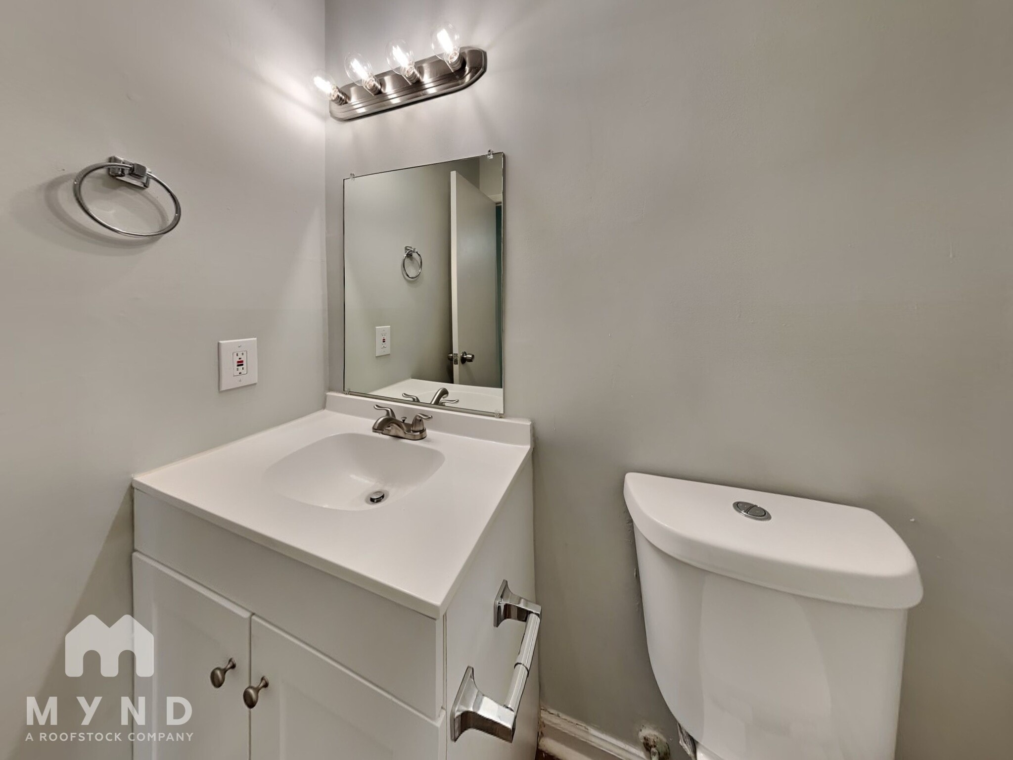 Building Photo - 7751 Lark Ct