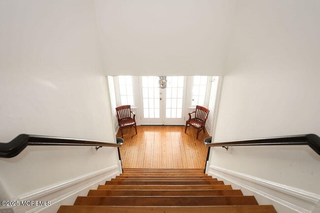 Building Photo - 17 Beach Rd