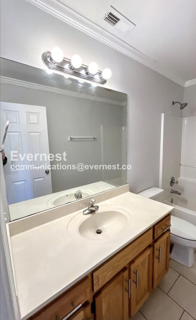 Building Photo - 183 Bunker Dr