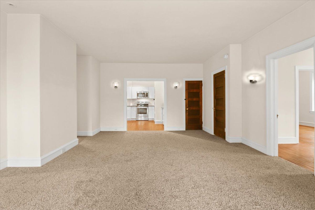 Building Photo - 317 Waterloo Ave