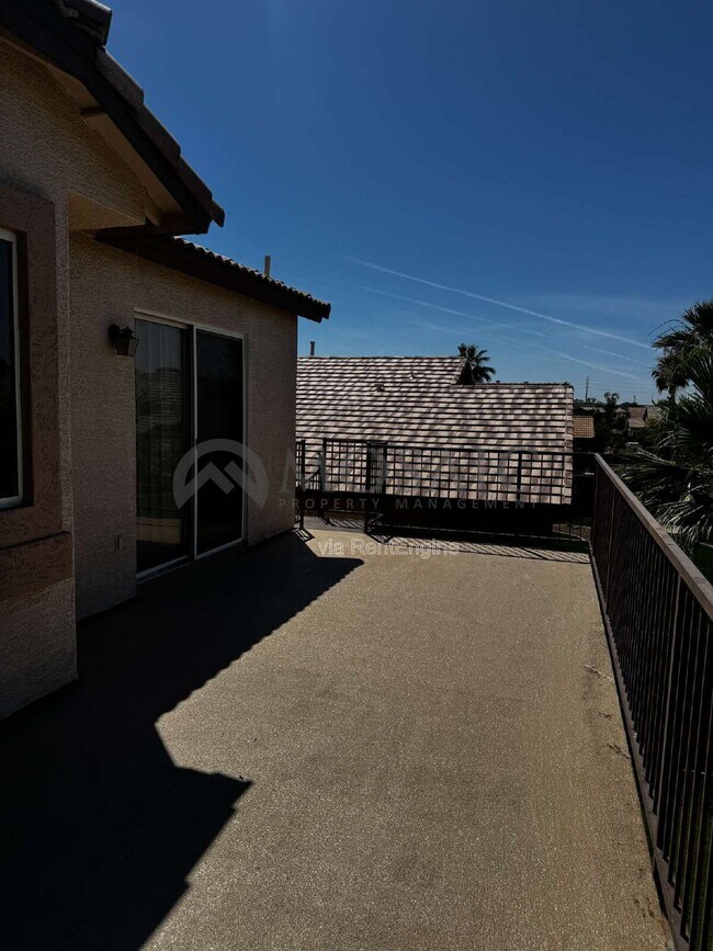 Building Photo - 3356 E Mayberry Ave