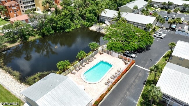 Building Photo - 4621 Bayshore Dr