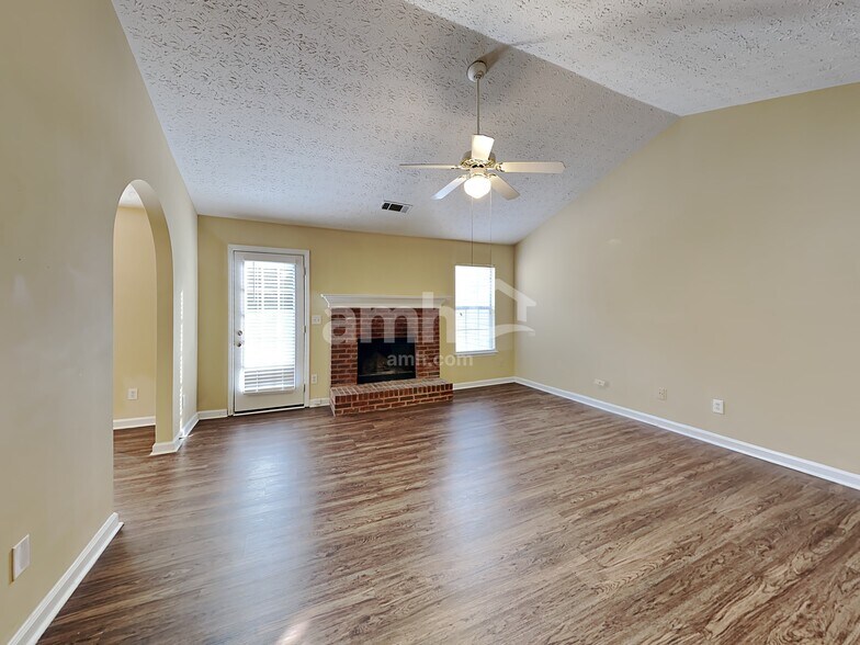 Building Photo - 4410 Brookridge Dr