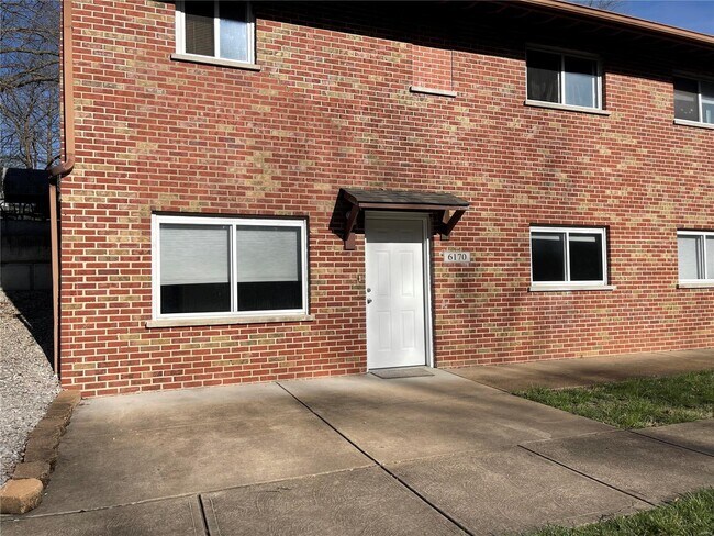 Primary Photo - 6170 Roseglyn Ln