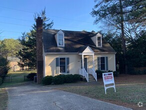 Building Photo - Renovated Raleigh Residence Near Highways,...