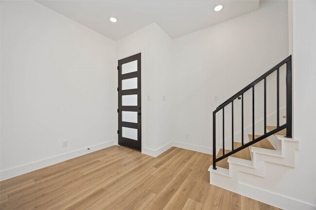 Building Photo - 1466 Ferguson Way