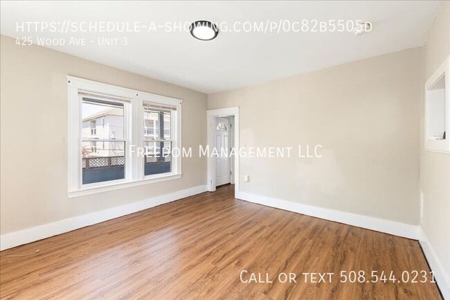 Building Photo - 425 Wood Ave