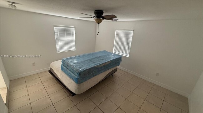 Building Photo - 3211 NW 19th Terrace