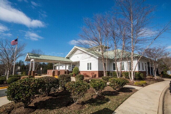 Building Photo - 121 Riggs Rd