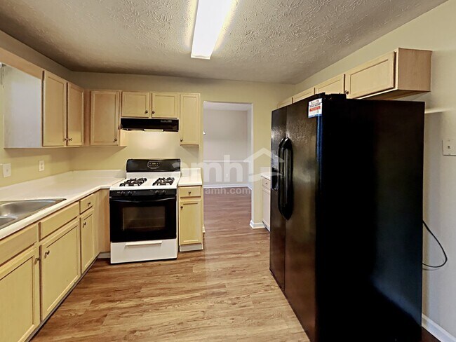 Building Photo - 309 Foxbriar Ct