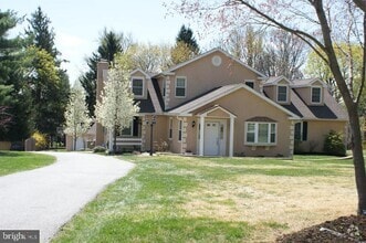 Building Photo - 204 Conestoga Rd