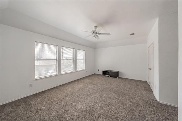 Building Photo - 635 Forest Hill Dr