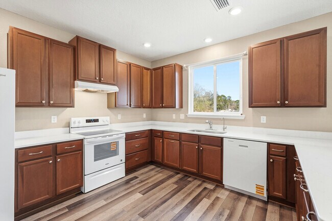 Building Photo - 216 Santorini Ct