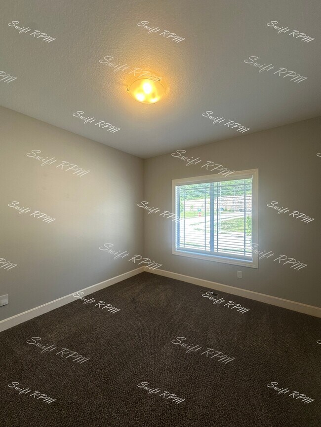 Building Photo - 6824 Prairie Ln