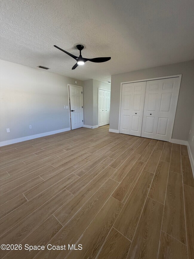 Building Photo - 845 Juniper Cir