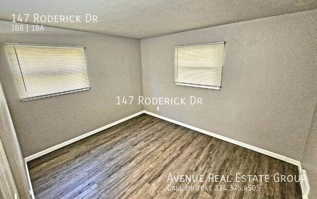 Building Photo - 147 Roderick Dr