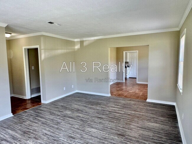 Building Photo - 3719 Bridlewood Dr