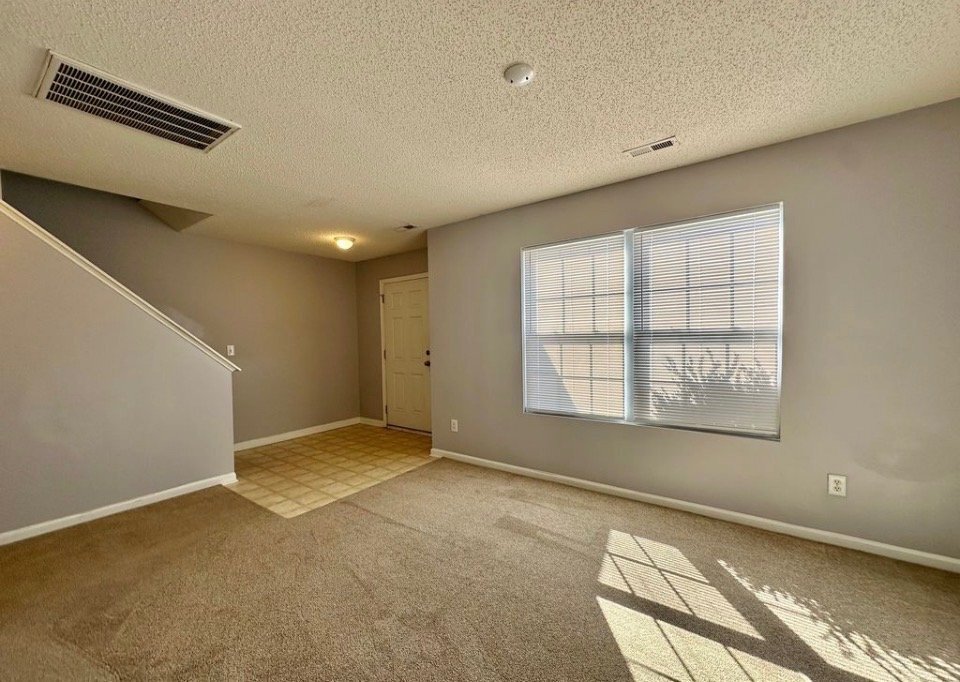 Building Photo - 5787 Dove Point Dr SW