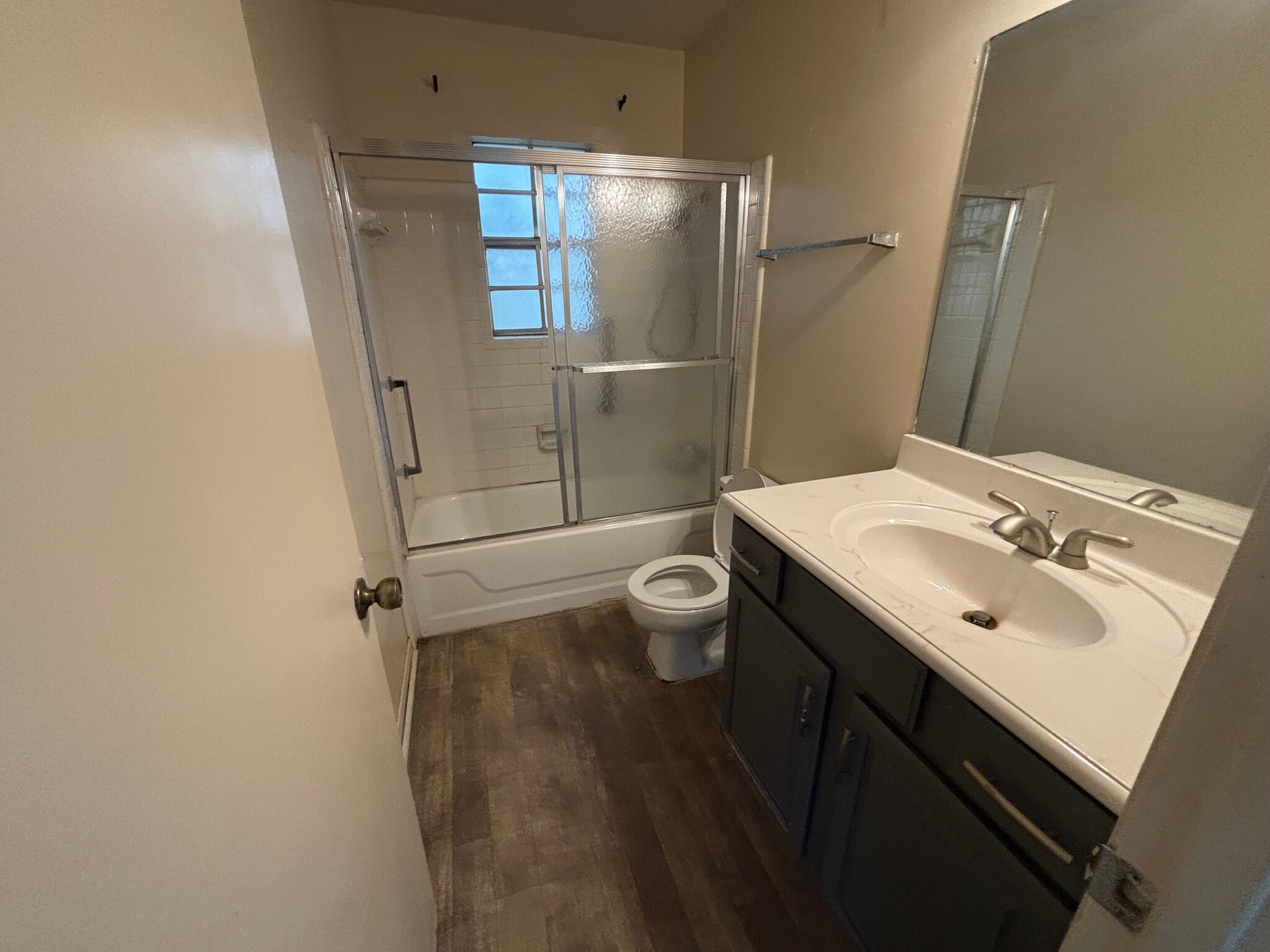 Building Photo - 929 Cypress Ave