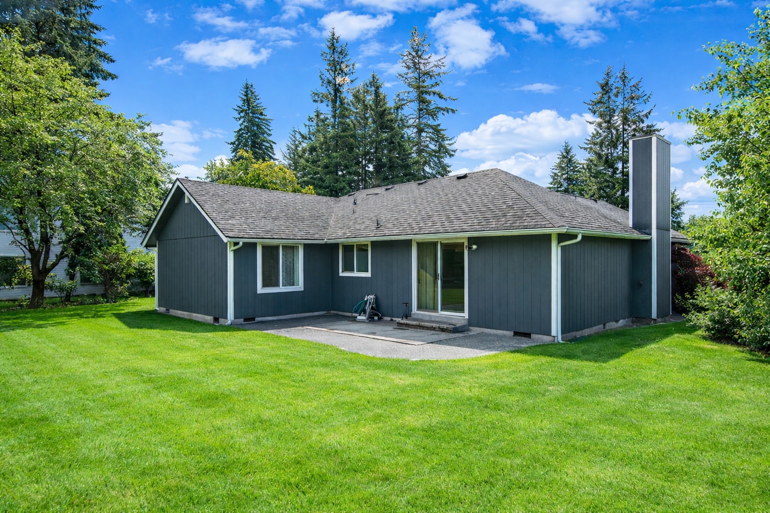 Building Photo - 1915 157th St E