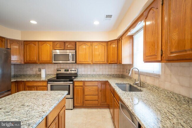 Building Photo - 10168 Turnberry Pl