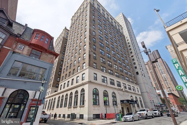 Building Photo - 1324 Locust St