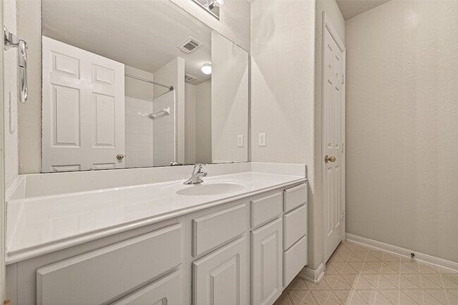 Building Photo - 13915 Maleewan Ln