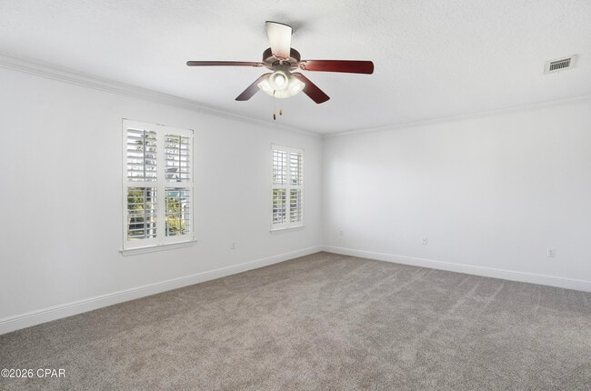 Building Photo - 323 Madison Circle