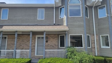 Building Photo - 104 Quail Dr