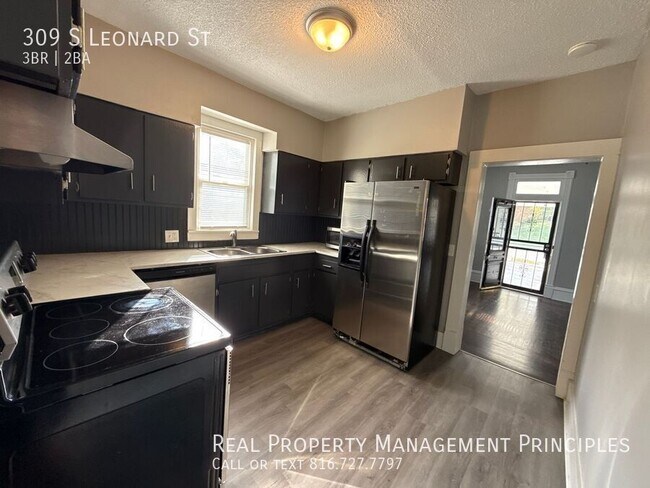 Building Photo - 309 S Leonard St