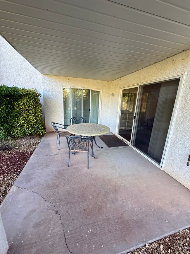 Building Photo - 1-BR Available for Long Term Rental in Coveted Las Palmas Community