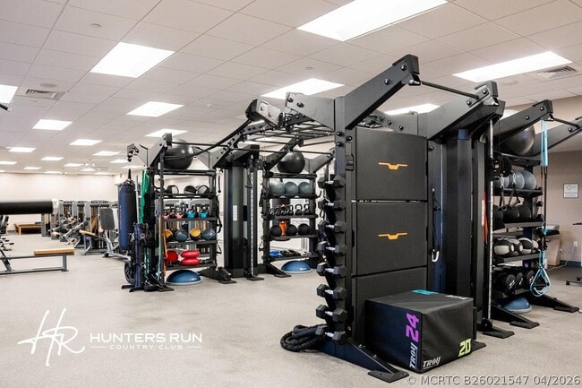 Building Photo - 24 Stratford Dr E